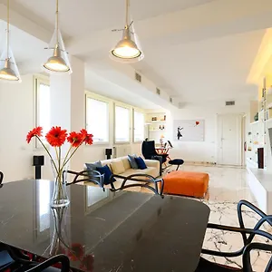 Peaceful Penthouse With Garage By Ndp Rent Roma